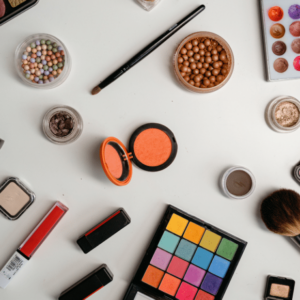 975 creative makeup beauty business names